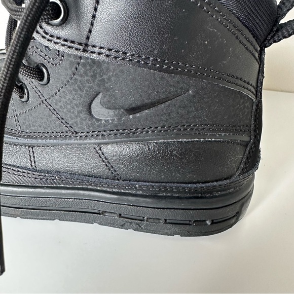Nike kids Woodside black boots - Picture 11 of 11